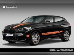 BMW X2 - xDrive25e M-Mesh Edition | Stoelverwarming | Hi-Fi | PDC voor en achter | 19" |