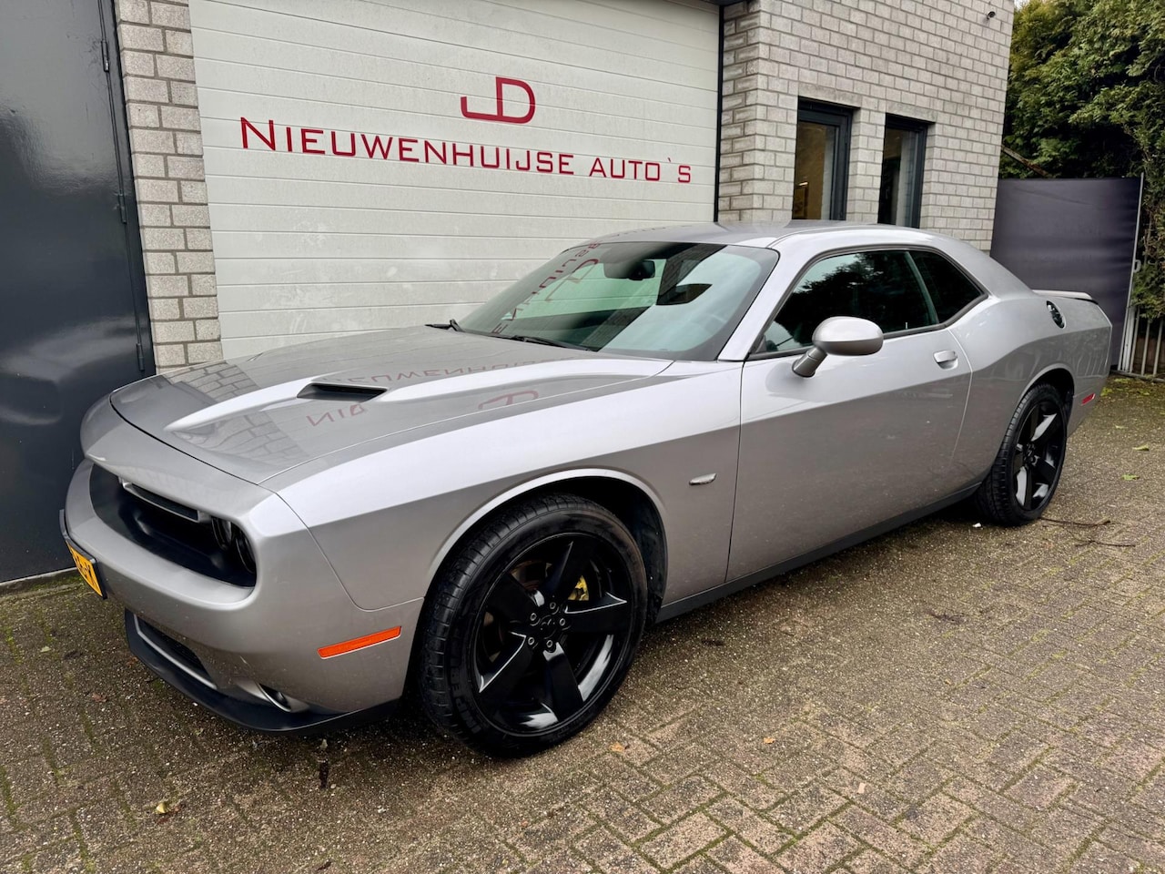 Dodge Challenger - 3.6 V6 AUT8, 20 inch, leder, navi, sportuitlaat, keykess! - AutoWereld.nl