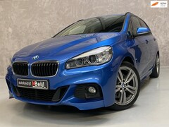 BMW 2-serie Active Tourer - 220i Centennial High Executive / M-Pakket /Headup /Esteril blauw