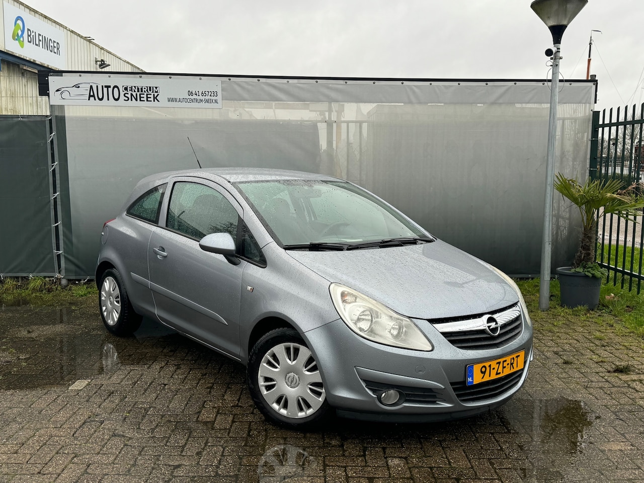 Opel Corsa - 1.4-16V Enjoy - NIEUWE APK - Airco - AutoWereld.nl