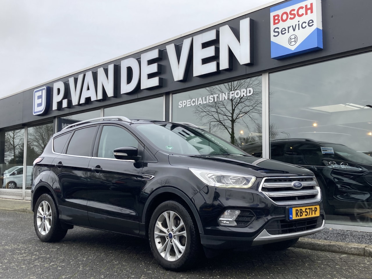 Ford Kuga - 1.5 EcoBoost Titanium 150pk/110kW 6-bak - AutoWereld.nl