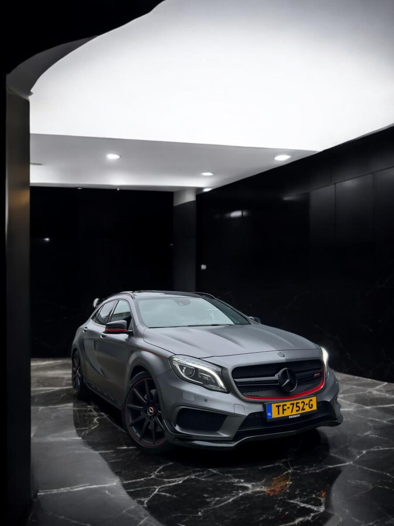 Mercedes-Benz GLA-Klasse - AMG 45 4Matic Edition 1 Pano,Schaalstoelen,Led Bomvolll - AutoWereld.nl