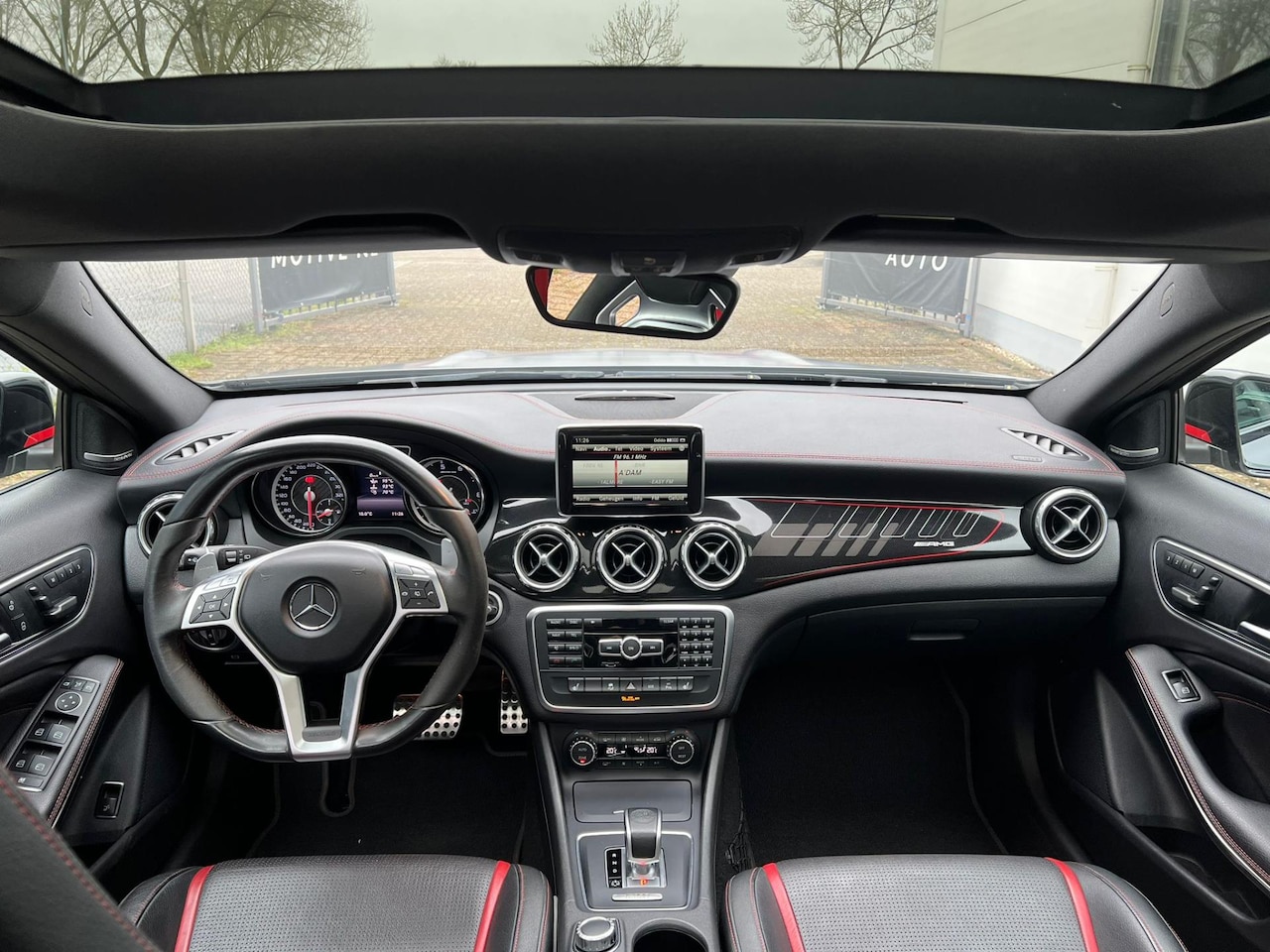 Mercedes-Benz GLA-Klasse - AMG 45 4Matic Edition 1 Pano,Schaalstoelen,Led Bomvolll - AutoWereld.nl