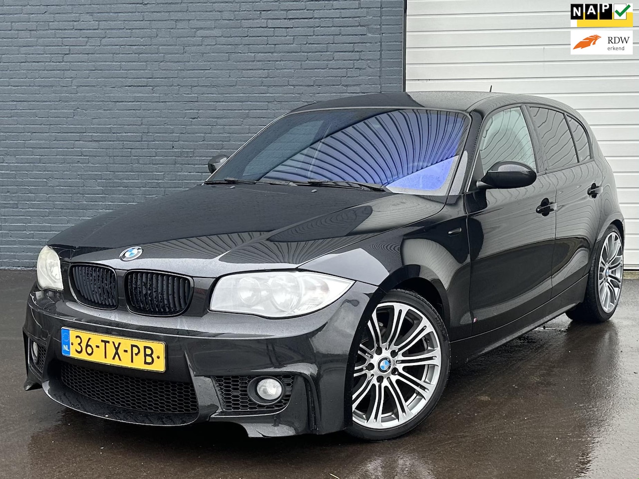 BMW 1-serie - 118i Business Line M-SPORT/AIRCO/5DEURS/NAP/APK - AutoWereld.nl