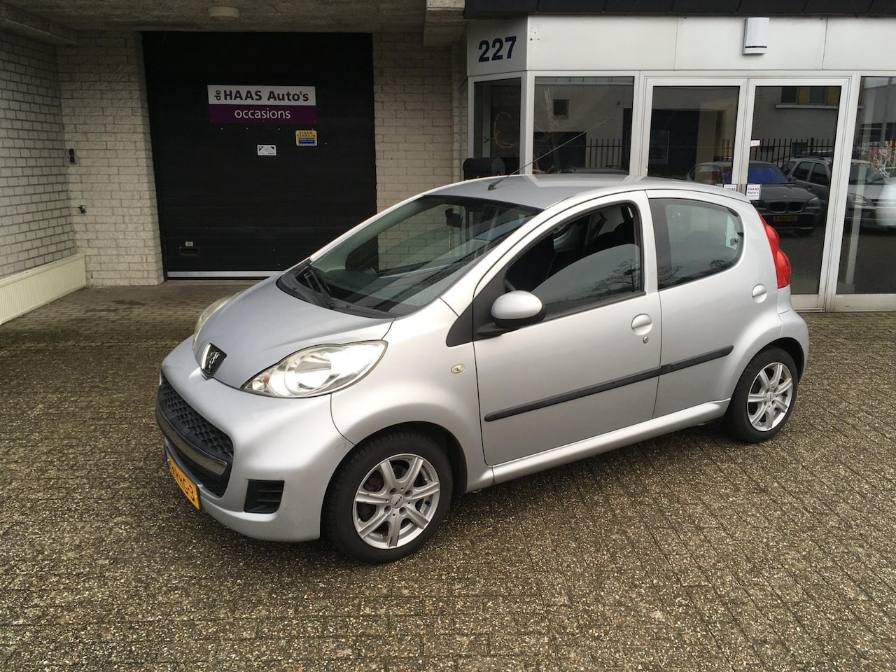 Peugeot 107 - 1.0-12V XS / AIRCO / APK MAART 2026 / ALU VELGEN / 5 DEUREN / NL-AUTO+NAP - AutoWereld.nl