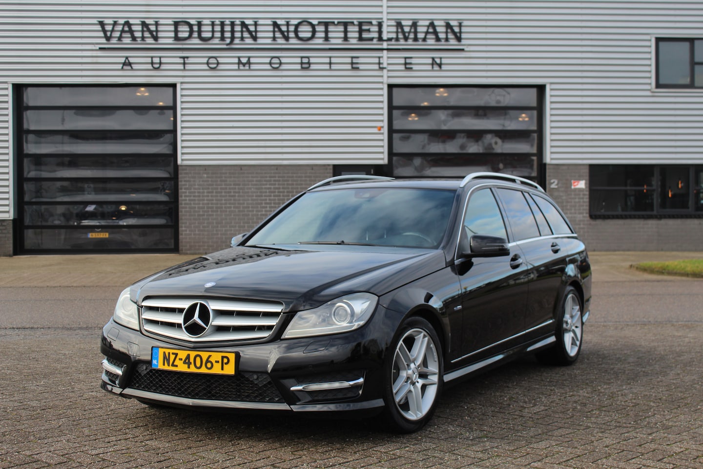 Mercedes-Benz C-klasse Estate - 300 CDI 4Matic V6 / AMG / Xenon / Stoelverwarming - AutoWereld.nl