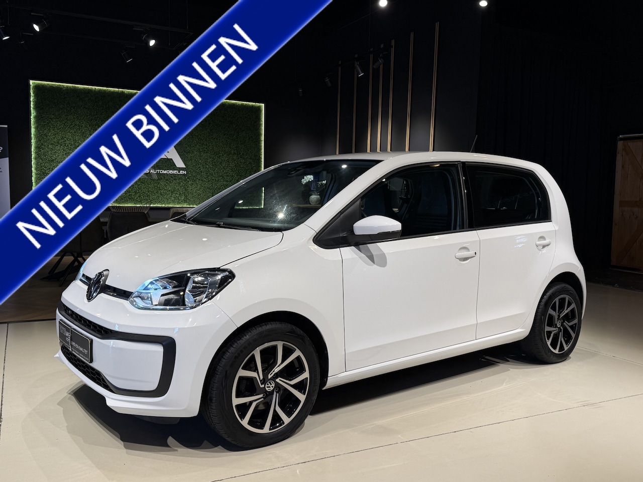 Volkswagen Up! - 1.0 BMT move up! BT-Audio|Airco Wit! - AutoWereld.nl