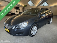 Volvo V60 - 1.6 T3 Momentum