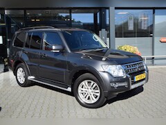 Mitsubishi Pajero - 3.2 DID 5DRS SPECIAL A/T VAN