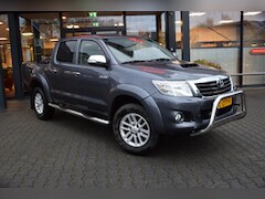 Toyota HiLux - 3. D-4D DUBBEL CABIN A/T 4WD 2 SITZ VAN