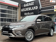 Mitsubishi Outlander - 2.4 PHEV S-Edition | Volleder | Bi-Xenon | Full-Led | Camera | Cruise | Climate | Pdc | Is