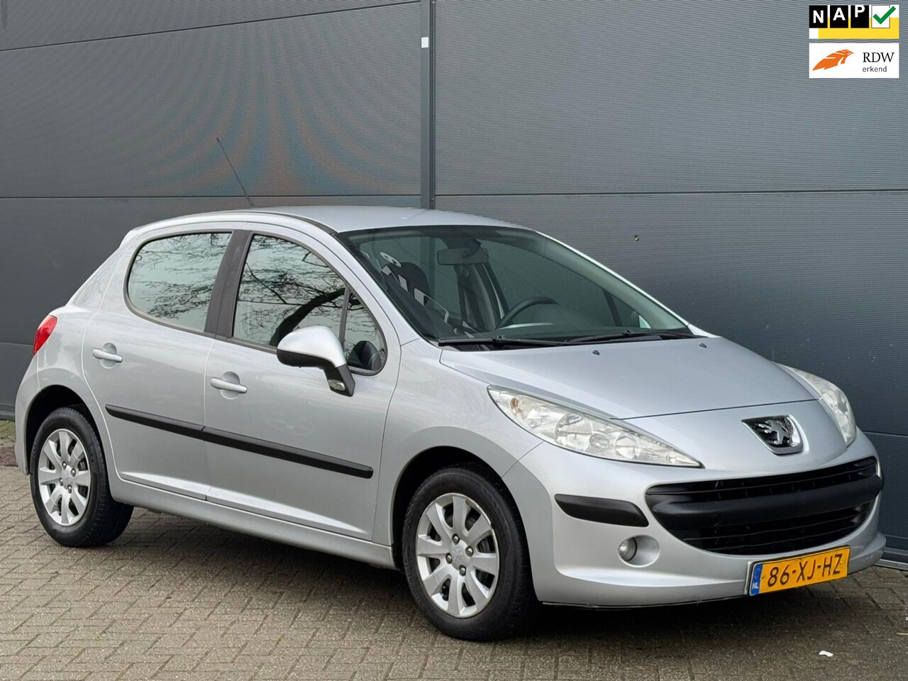 Peugeot 207 - 1.4-16V Color-line AIRCO CRUISE 5DEURS APK - AutoWereld.nl