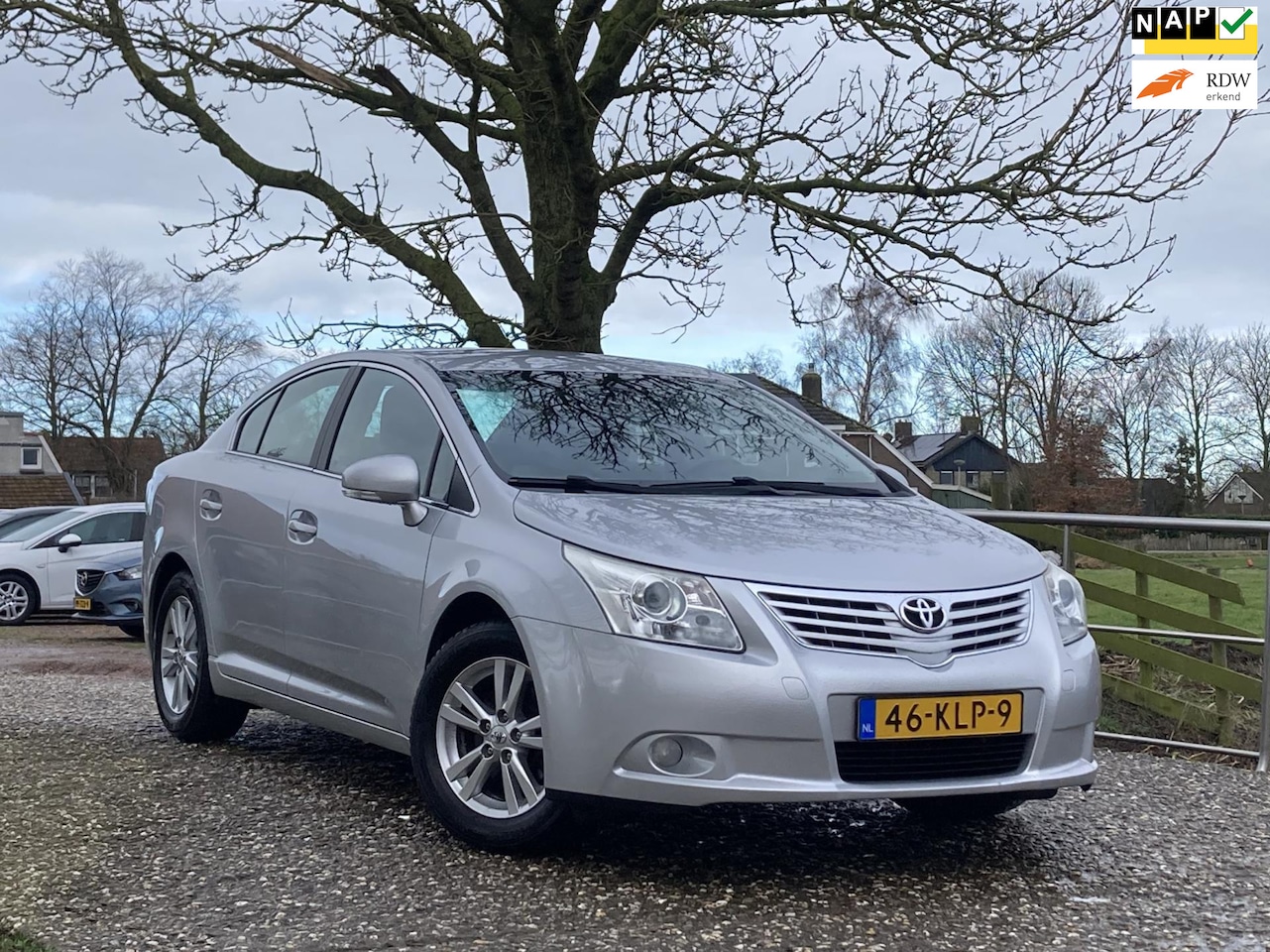 Toyota Avensis - 1.8 VVTi Dynamic | Cruise + Clima + Navi nu € 9.975,-!!! - AutoWereld.nl