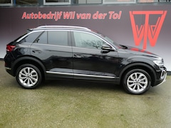 Volkswagen T-Roc - 1.5 TSI STYLE | AUTOMAAT | A.C.C. | MASSAGE | TREKHAAK | FABRIEKSGARANTIE