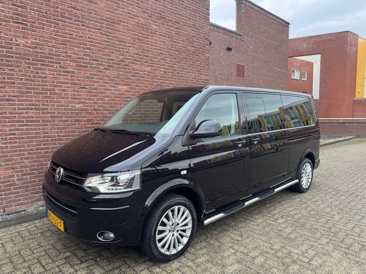 Volkswagen Transporter - 2.0 TDI L2H1 4Motion DC Highline 2.0 TDI L2H1 4Motion DC Highline - AutoWereld.nl