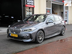 BMW 1-serie - 118i High Executive M Sport Aut Navi Leer