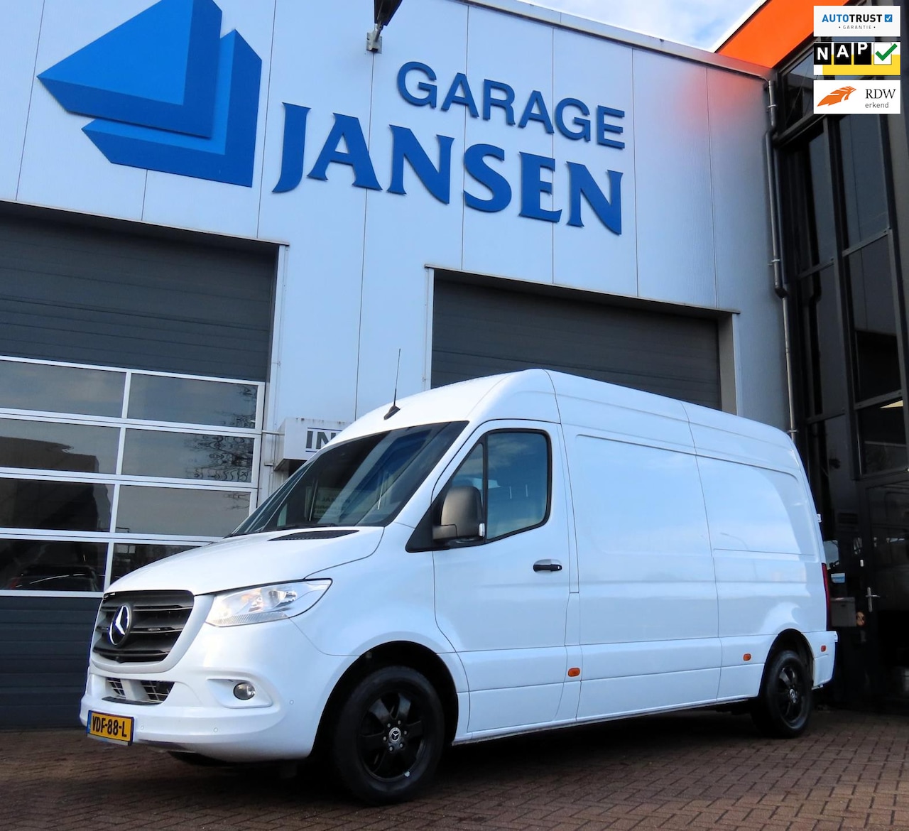 Mercedes-Benz Sprinter - 214 2.2 CDI L2H2 DC 214 2.2 CDI L2H2 DC - AutoWereld.nl