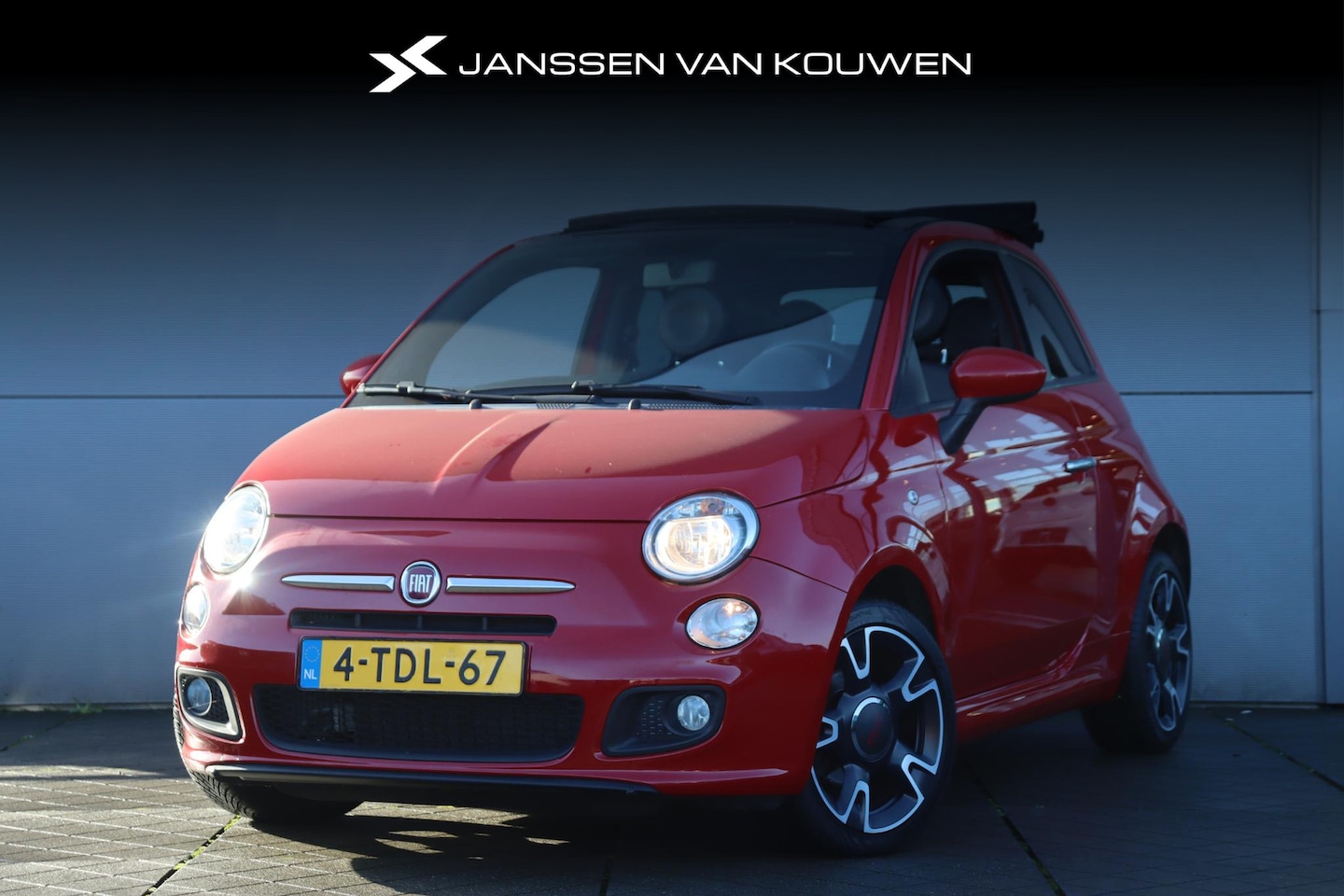 Fiat 500 C - 0.9 TwinAir Sport / Cabrio / Airconditioning / Sportstoelen / 16'' velgen - AutoWereld.nl