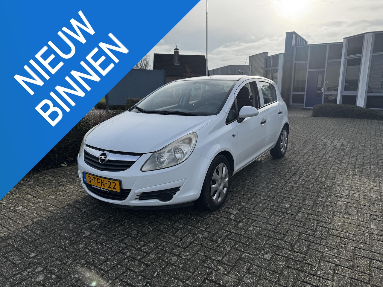 Opel Corsa - 1.2-16V '111' Edition 1.2-16V '111' Edition - AutoWereld.nl