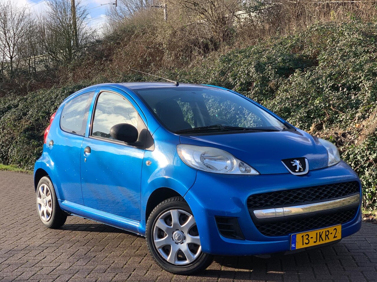 Peugeot 107 - 1.0-12V XR 5 DEURS NIEUWE APK ! RIJD SUPER ! - AutoWereld.nl