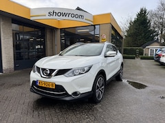 Nissan Qashqai - 1.2 N-Connecta Automaat Navi Climate Control 360Camera Panodak