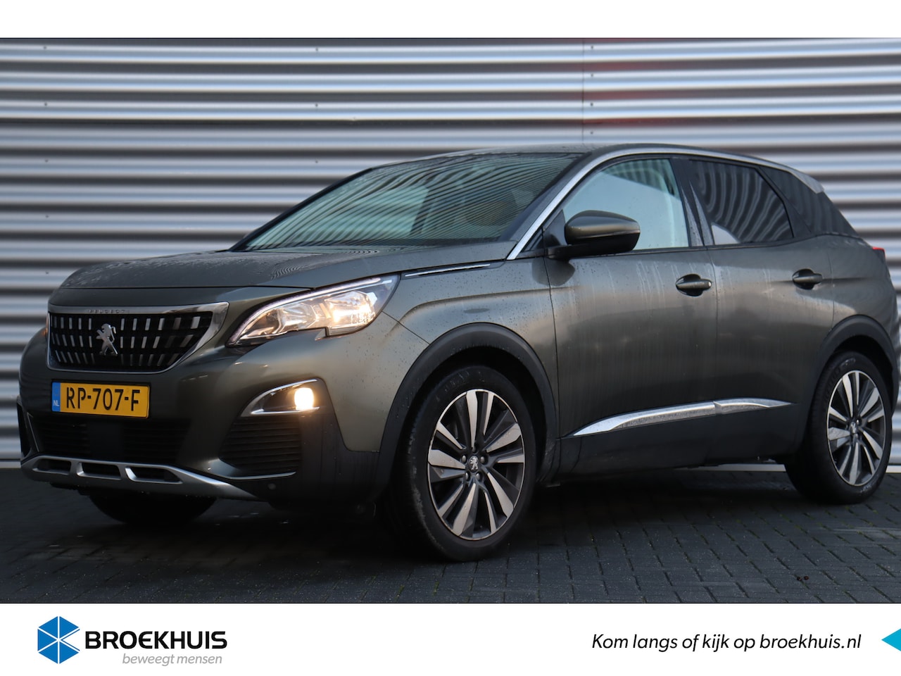 Peugeot 3008 - 1.2 PURETECH 130PK ALLURE / NAVI / LEDER / CLIMA / PDC / 19" LMV / TREKHAAK / BLUETOOTH / - AutoWereld.nl