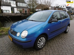 Volkswagen Polo - 1.4-16V 75pk 5-deurs Airco INRUILKOOPJE