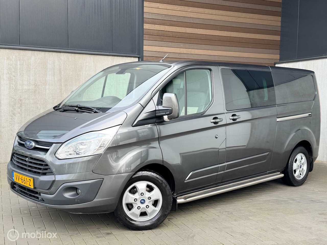 Ford Transit Custom - 330 2.2 TDCI L2H1 Limited DC 330 2.2 TDCI L2H1 Limited DC - AutoWereld.nl