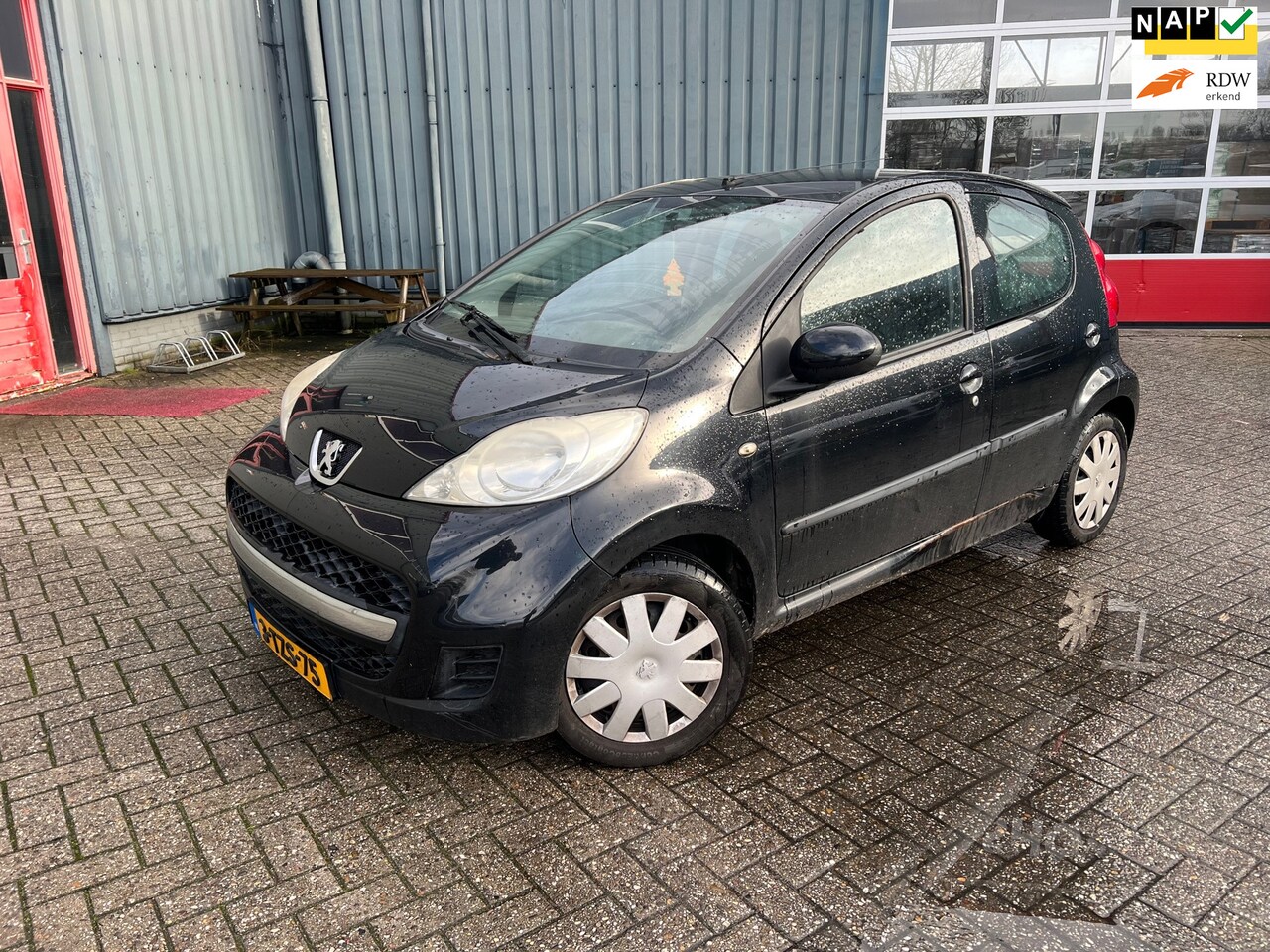 Peugeot 107 - 1.0-12V XR 5-deurs Let op koppeling slipt - AutoWereld.nl