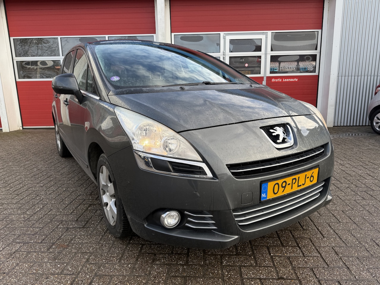 Peugeot 5008 - 1.6 THP | 157 PK | ST | Navigatie | - AutoWereld.nl