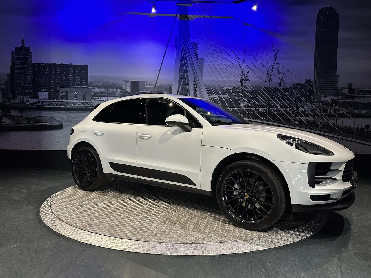 Porsche Macan - 2.0 *Pano*Memory*Bose*Luchtvering* - AutoWereld.nl