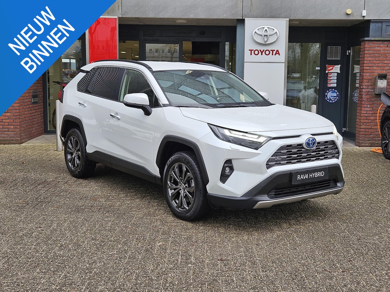 Toyota RAV4 - 2.5 Hybrid AWD Executive 2.5 Hybrid AWD Executive - AutoWereld.nl