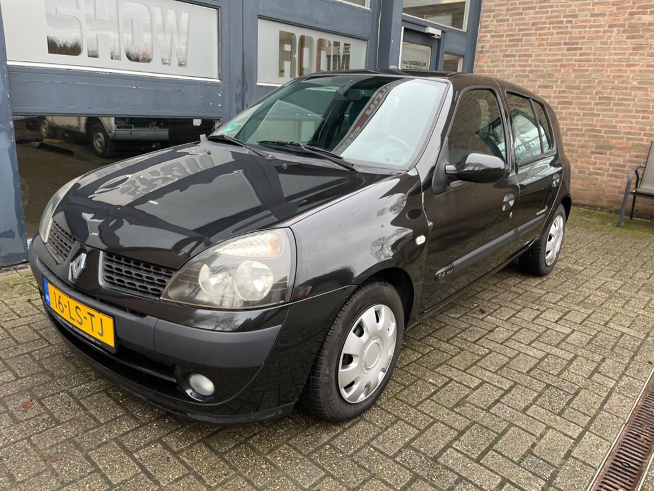 Renault Clio - 1.4-16V Privilège 1.4-16V Privilège, Billabong uitvoering - AutoWereld.nl