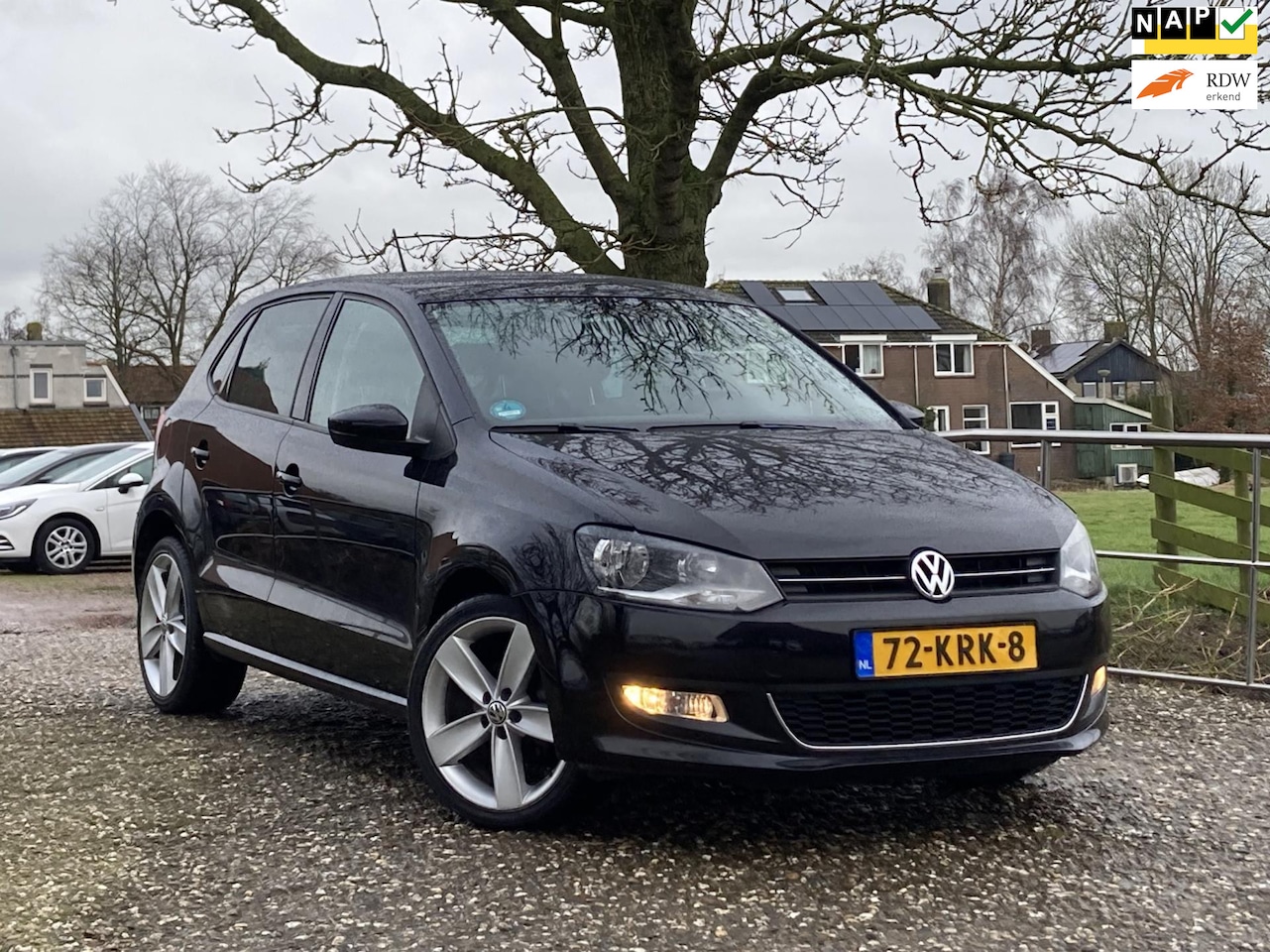 Volkswagen Polo - 1.4-16V Highline Automaat | Navi + Clima + Cruise nu €7.975,-!! - AutoWereld.nl