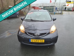 Toyota Aygo - 1.0-12V LEUKE AUTO ZO INGERUILD DUS ZO WEG PRIJSJE