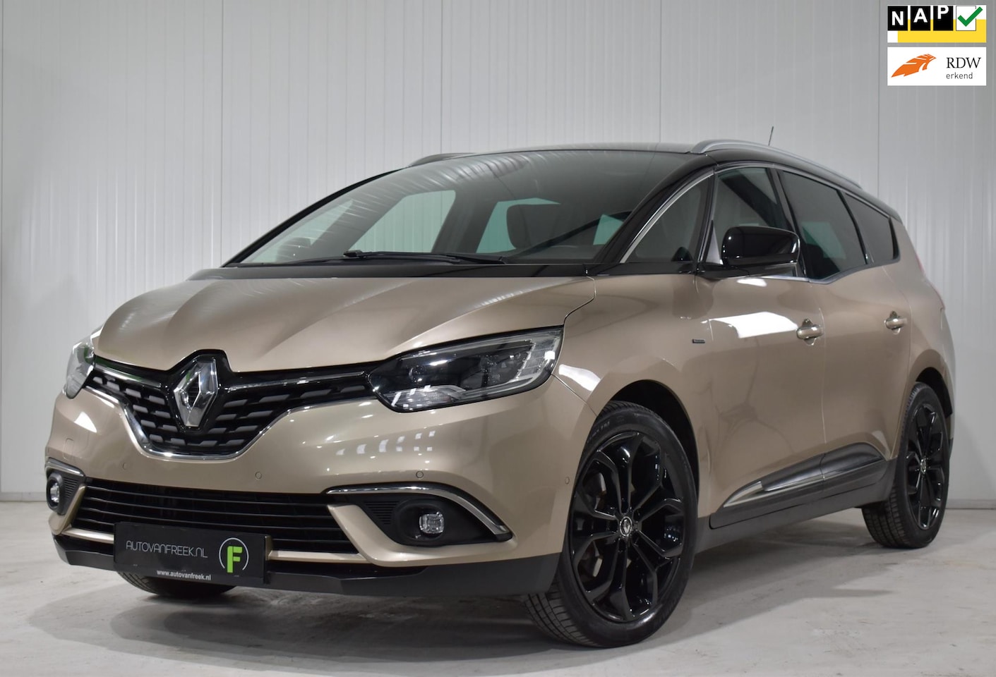 Renault Grand Scénic - 1.3 TCe Black Edition Bose 7p. | PANO | TREKHAAK | 1E EIG | DEALER | CAMERA | CARPLAY | 7- - AutoWereld.nl