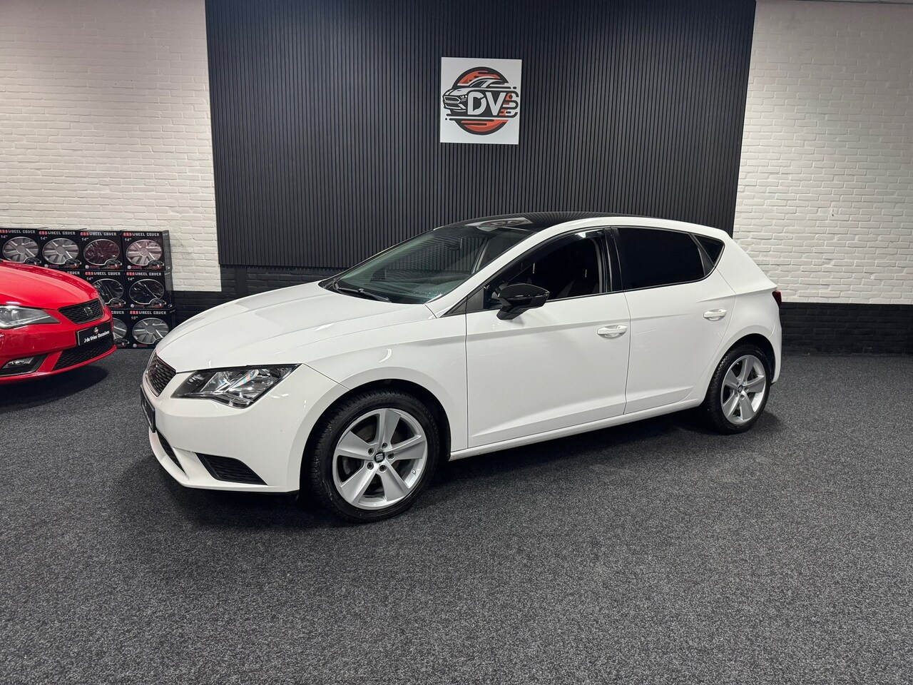 Seat Leon - 1.2 SPORT, AIRCO, CRUISE, LED, XENON,PDC,NAVIGATIE - AutoWereld.nl