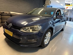 Volkswagen Golf - 1.6 TDI BlueMotion Navi Parkeersen- Multi-stuur LM