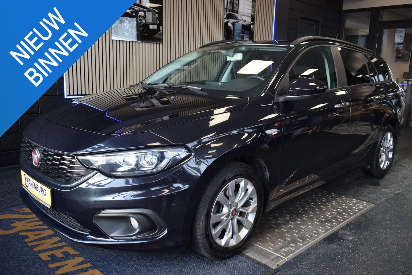 Fiat Tipo Stationwagon - 1.4 Lounge Navi Airco Km 39.700!! - AutoWereld.nl