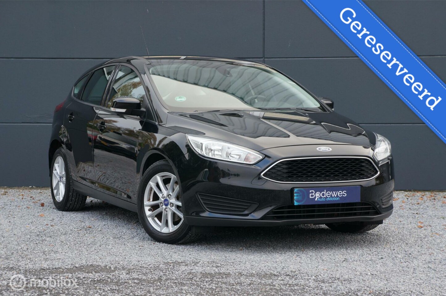 Ford Focus - 1.0 Ecoboost Trend Edition Navi Airco Nw Distr ! - AutoWereld.nl