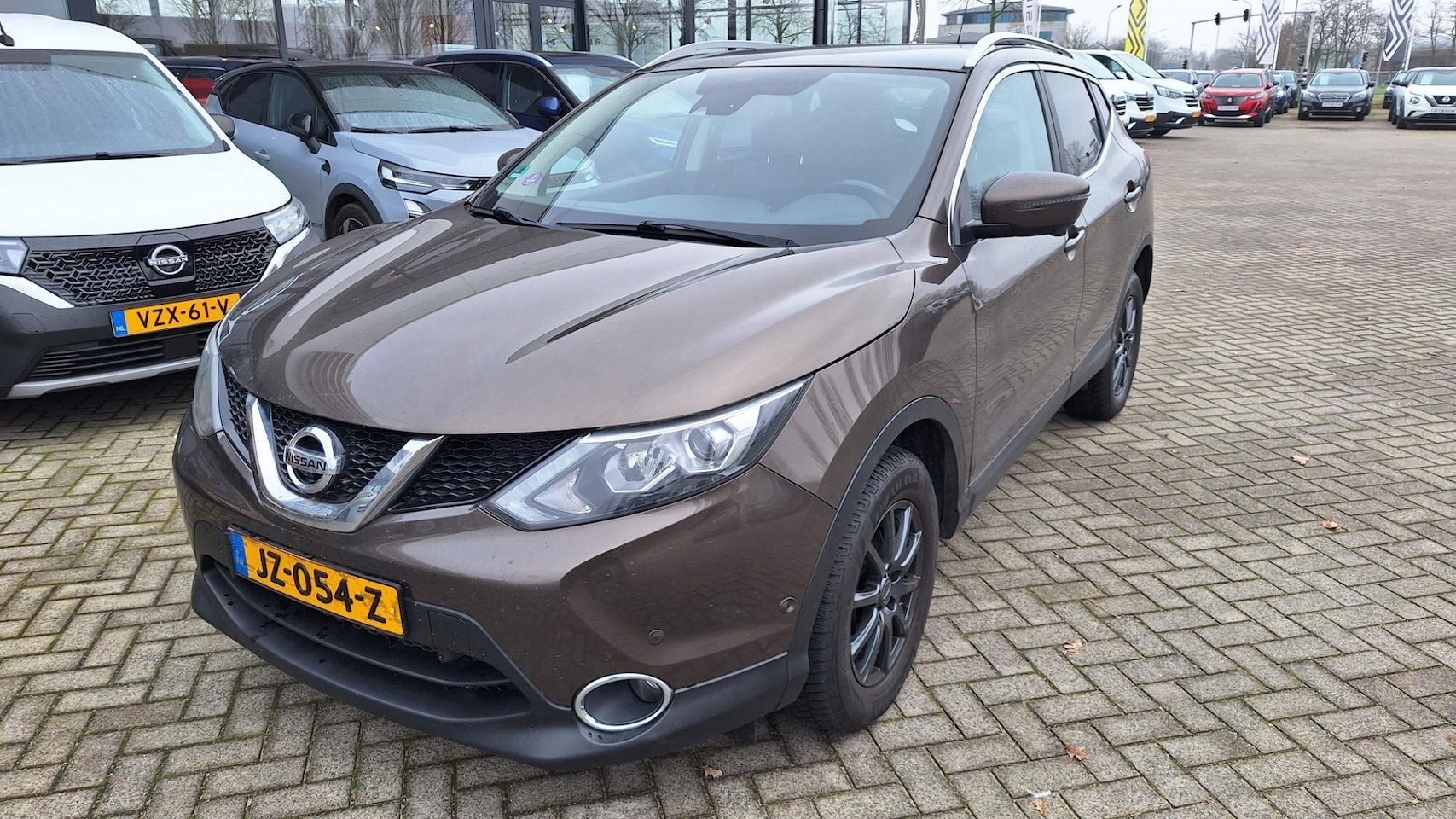 Nissan Qashqai - DIG-T 115 PK Tekna X-Tronic NL-Auto | Automaat | Navigatie | 360 Graden Camera | Climate C - AutoWereld.nl