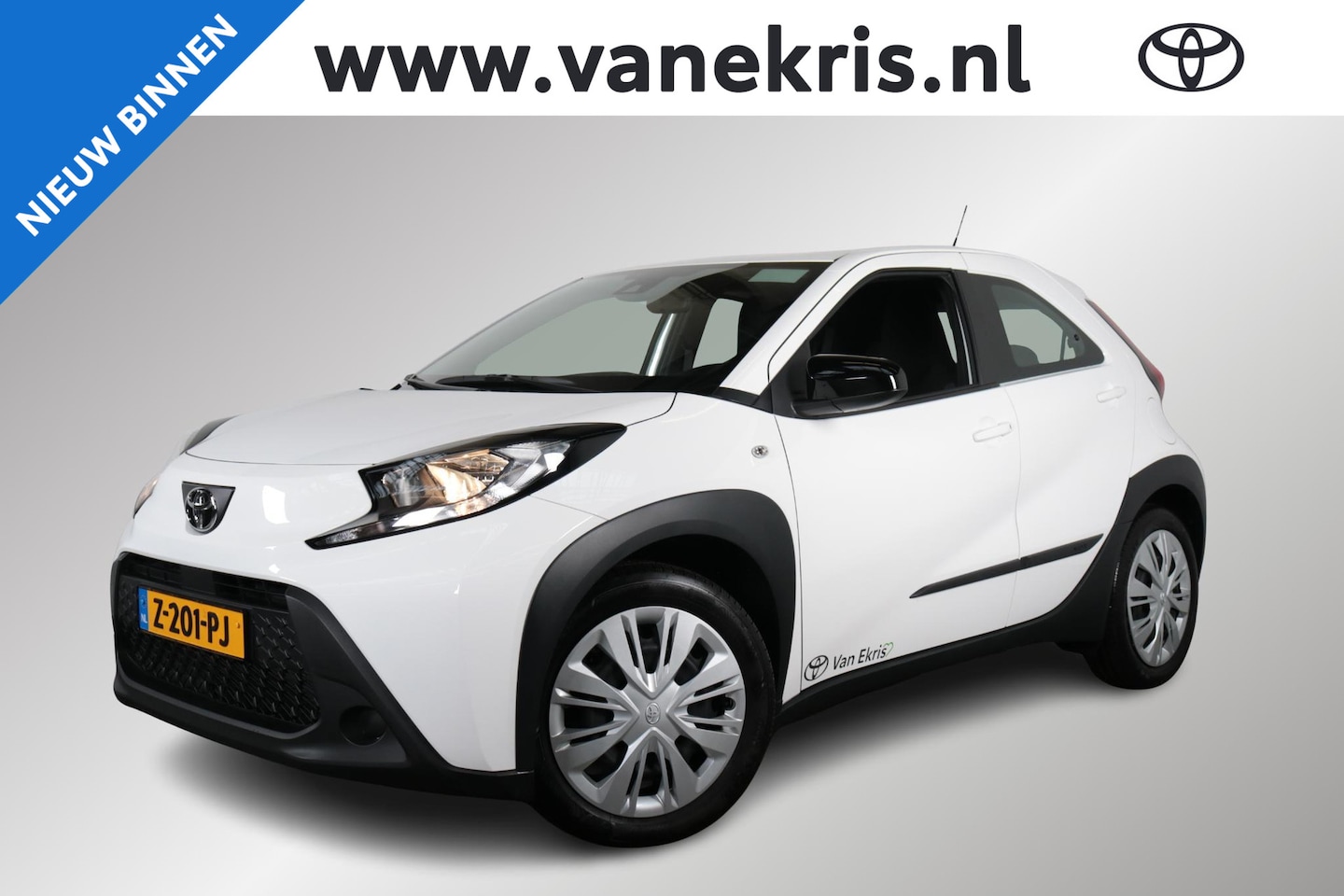 Toyota Aygo X - 1.0 VVT-i MT play 1.0 VVT-i MT Play, Stootlijsten, Carplay, Android - AutoWereld.nl