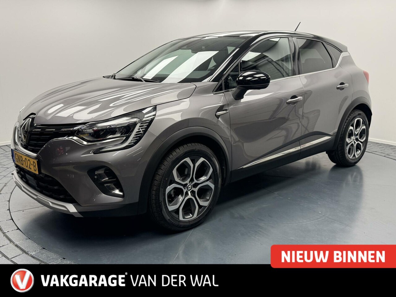 Renault Captur - 1.3 TCe 140 Intens Navigatie-Trekhaak-Cr.contr-Clima-360 Camera-Parkeersensoren - AutoWereld.nl