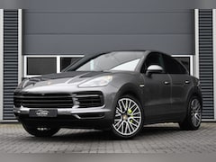 Porsche Cayenne Coupé - 3.0 E-Hybrid 462 PK / PANO / SPORT CHRONO / LED MATRIX / 360 CAMERA / SPORTSTOELEN / 21"