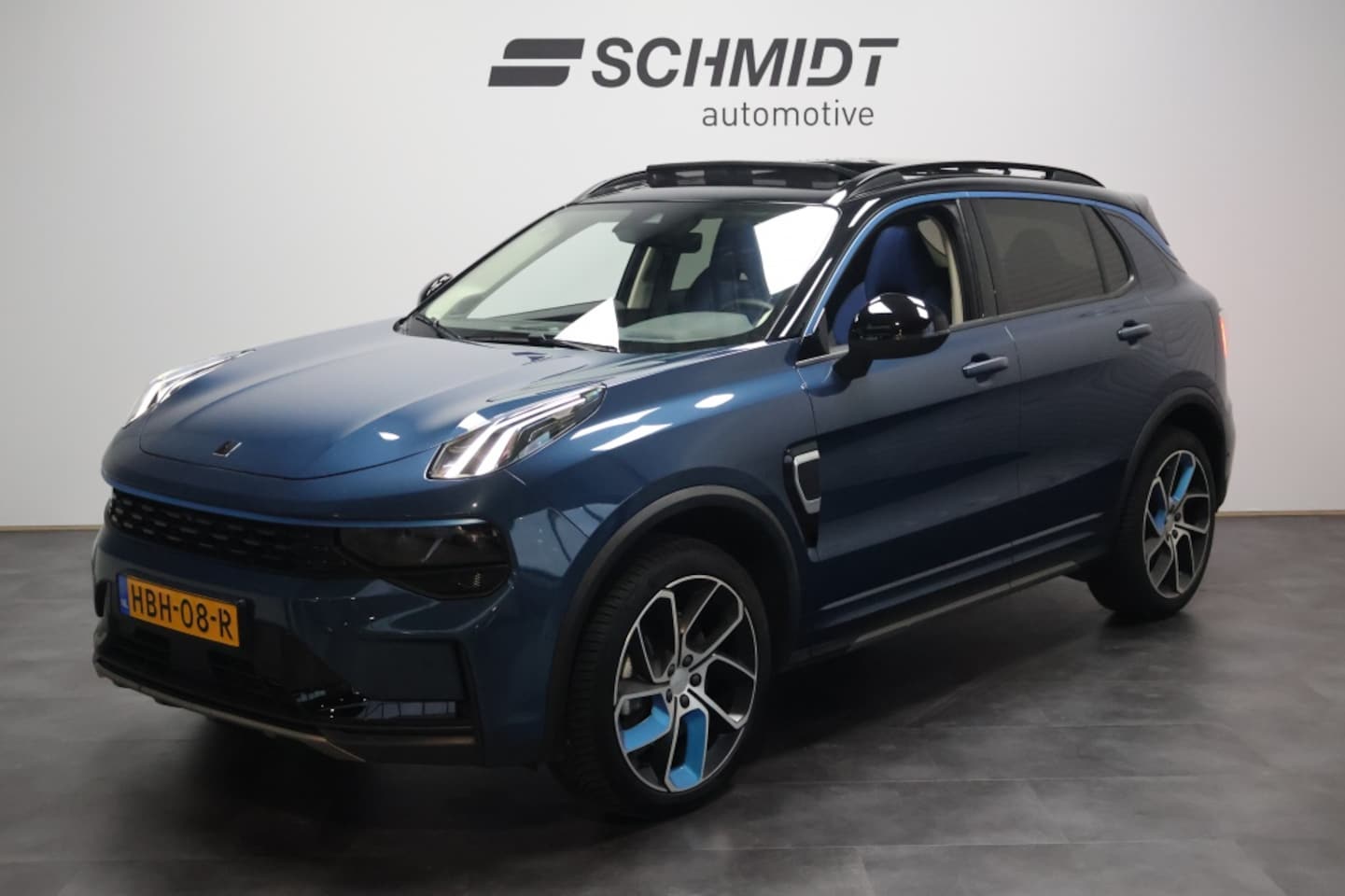 Lynk & Co 01 - 1.5 Plug-in Hybrid | Trekhaak | All-Season - AutoWereld.nl