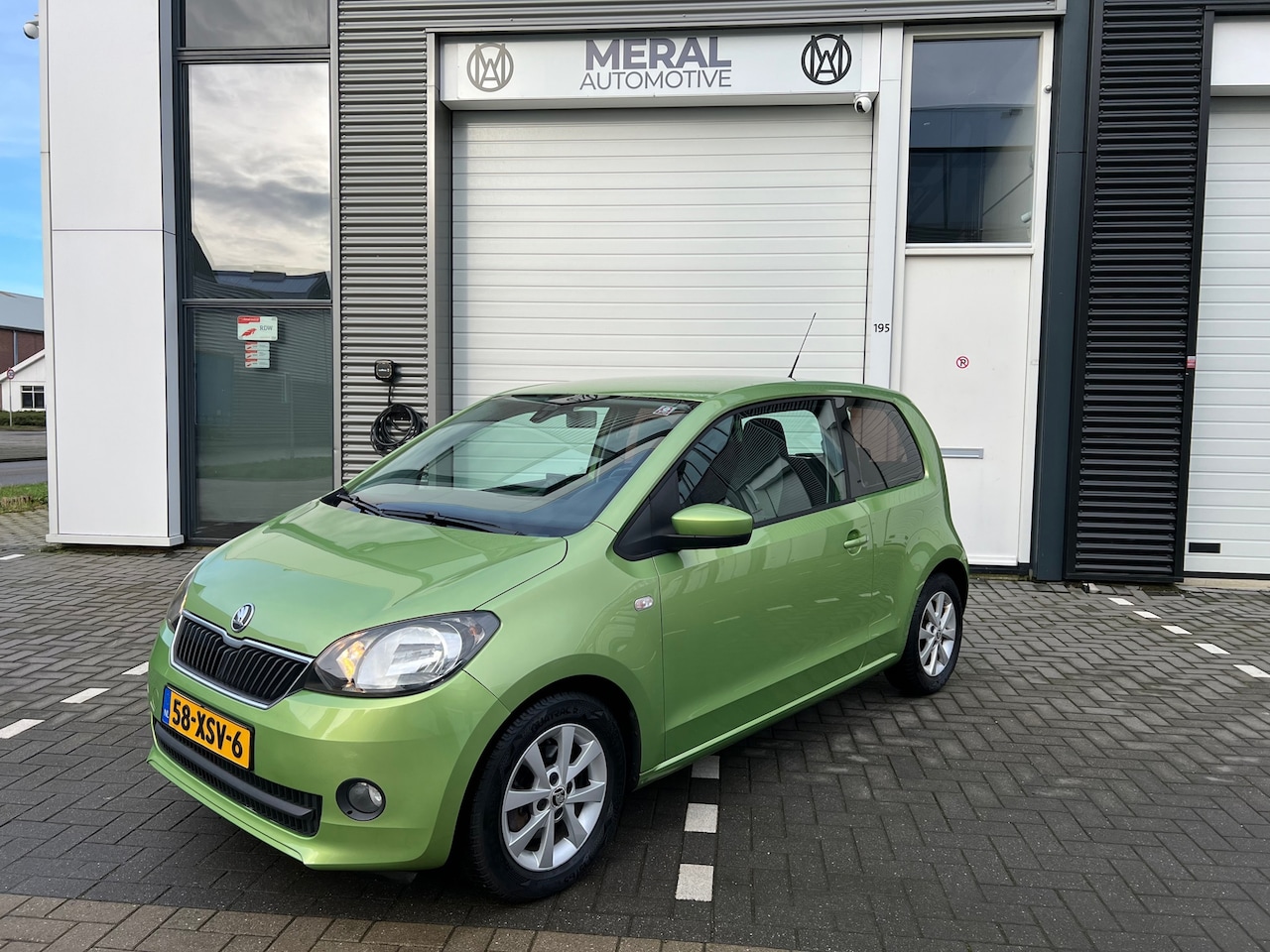 Skoda Citigo - 1.0 Greentech Tour Airco NAP Navi - AutoWereld.nl