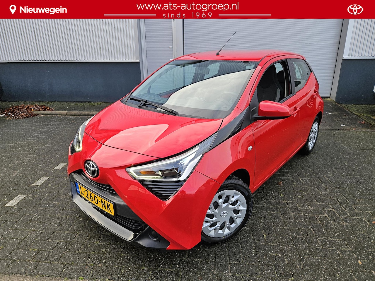 Toyota Aygo - 1.0 VVT-i x-play Automaat, Apple/Android navigatie - AutoWereld.nl