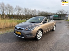 Ford Focus Coupé-Cabriolet - 2.0 Limited Airco Navi Keyless Entry Pdc Leder Trekhaak Nw Apk