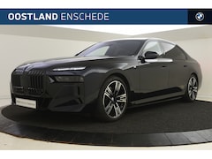 BMW i7 - xDrive60 High Executive M Sport / Panoramadak Sky Lounge / Trekhaak / Parking Assistant Pr