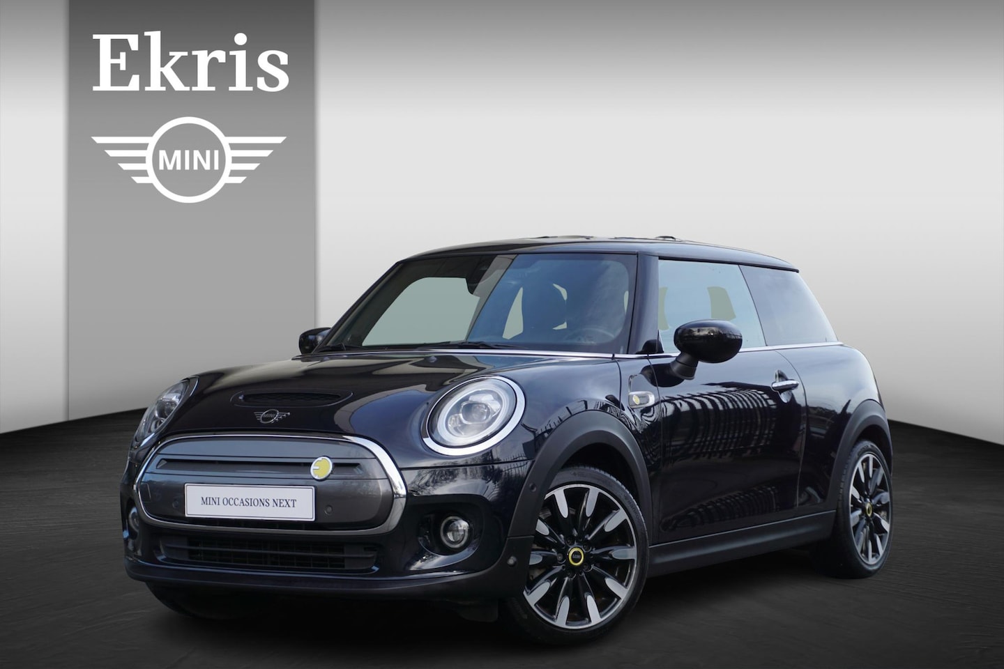 MINI Mini-Electric - Yours l Harman Kardon l Leer l Panoramadak l Apple CarPlay - AutoWereld.nl